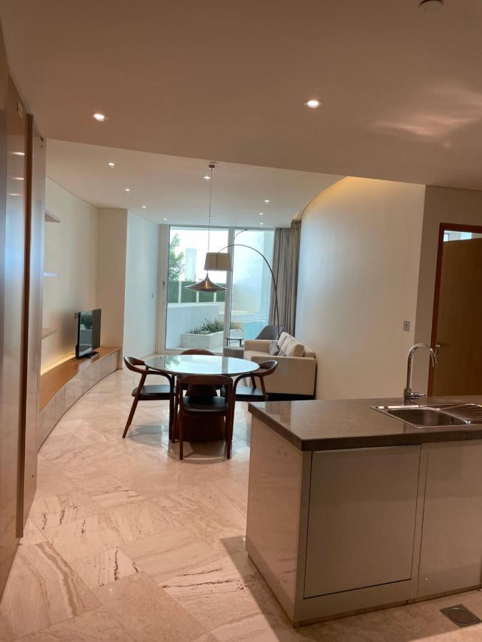 شقة خاصة في فايف جميرا مع مسبح خاص Private In A Five Jumeirah Village With Private Pool Apartment *