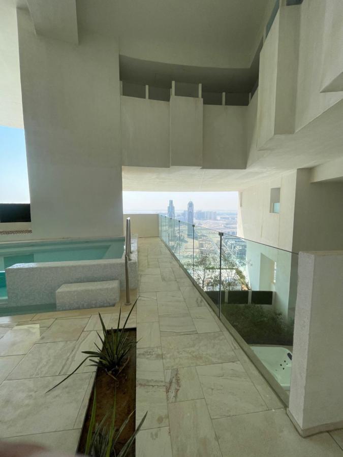 شقة خاصة في فايف جميرا مع مسبح خاص Private In A Five Jumeirah Village With Private Pool Apartment