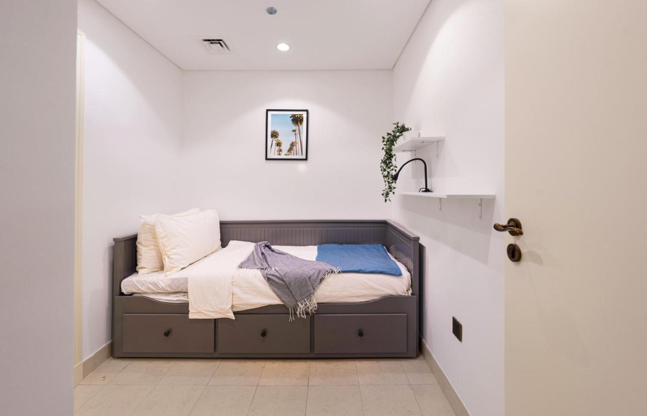 Ultimate / 4 Beds / Private / The Palm / Beachfront / Upgraded / Full Palm, Marina Skyline, Ain View Dubai