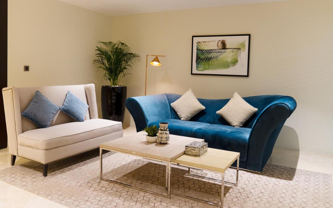Ultimate / 4 Beds / Private / The Palm / Beachfront / Upgraded / Full Palm, Marina Skyline, Ain View