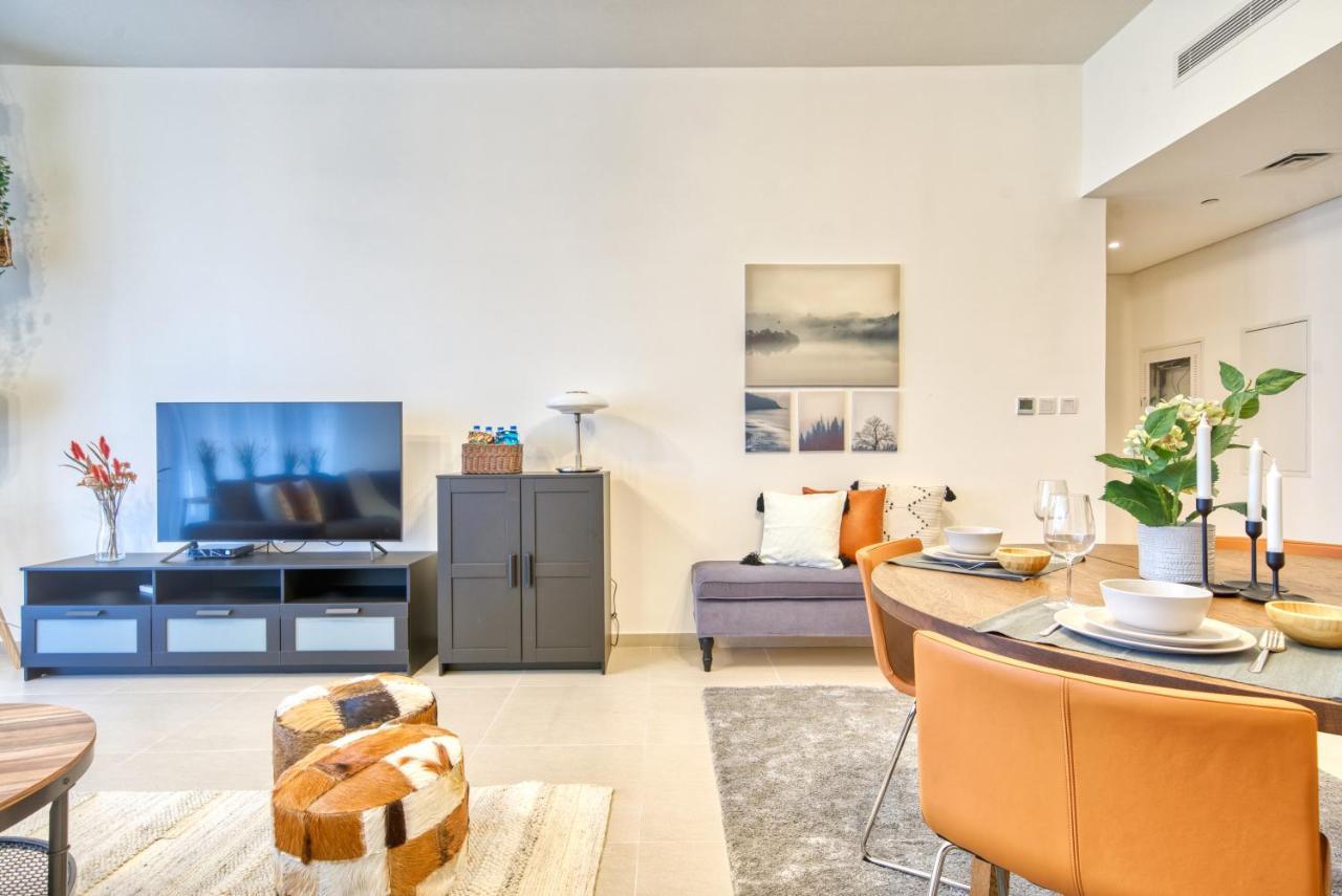 Incredible Views From Classy With Terrace Daire *