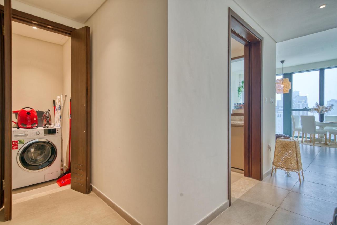Boho-chic Cosy 1br, Minutes To Burj Khalifa Apartment *