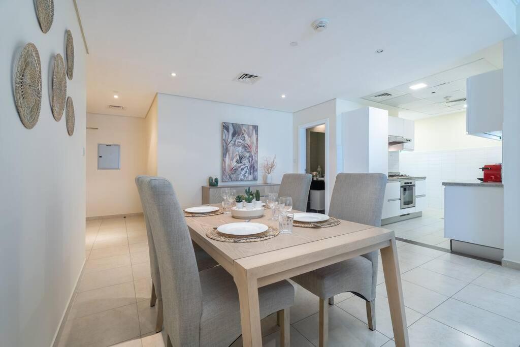 Charming In Marina Apartment Dubai