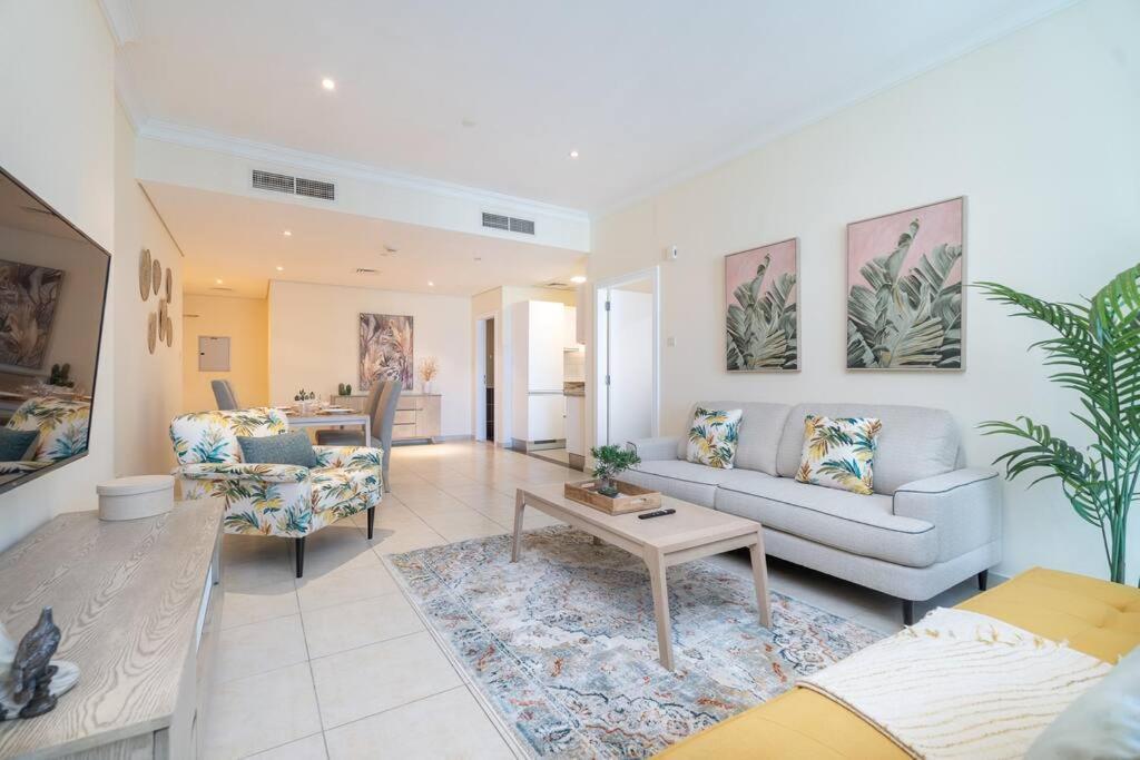 Apartment Charming In Marina Dubai