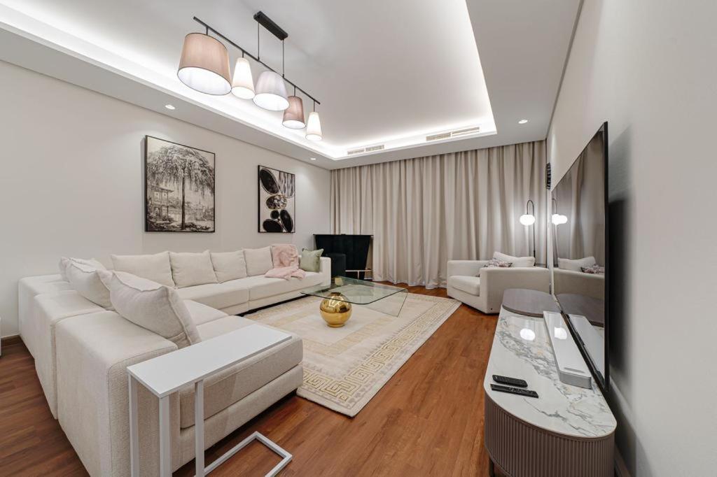 Paramount Midtown Luxury 2 Bedroom With Full Burj-khalifa View Apartment