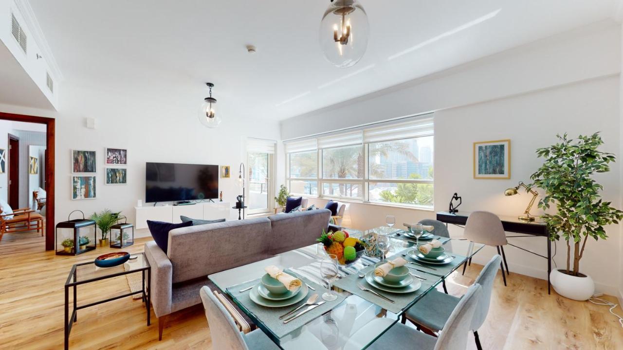 Apartment Trendy Bright With Marina, Pool And Ain Views Dubai