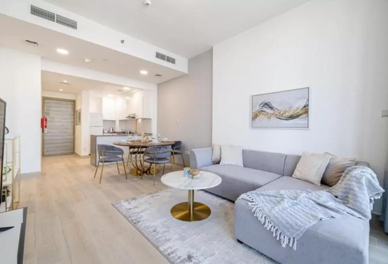 Oyo 849 116 Alcove Residence, Jvc - 1br