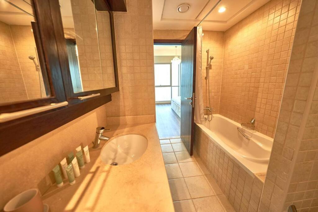 Magnificent Luxury 3br With Amazing Burj & Fountain View * Dubai