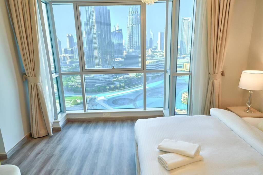 Magnificent Luxury 3br With Amazing Burj & Fountain View Apartment Dubai