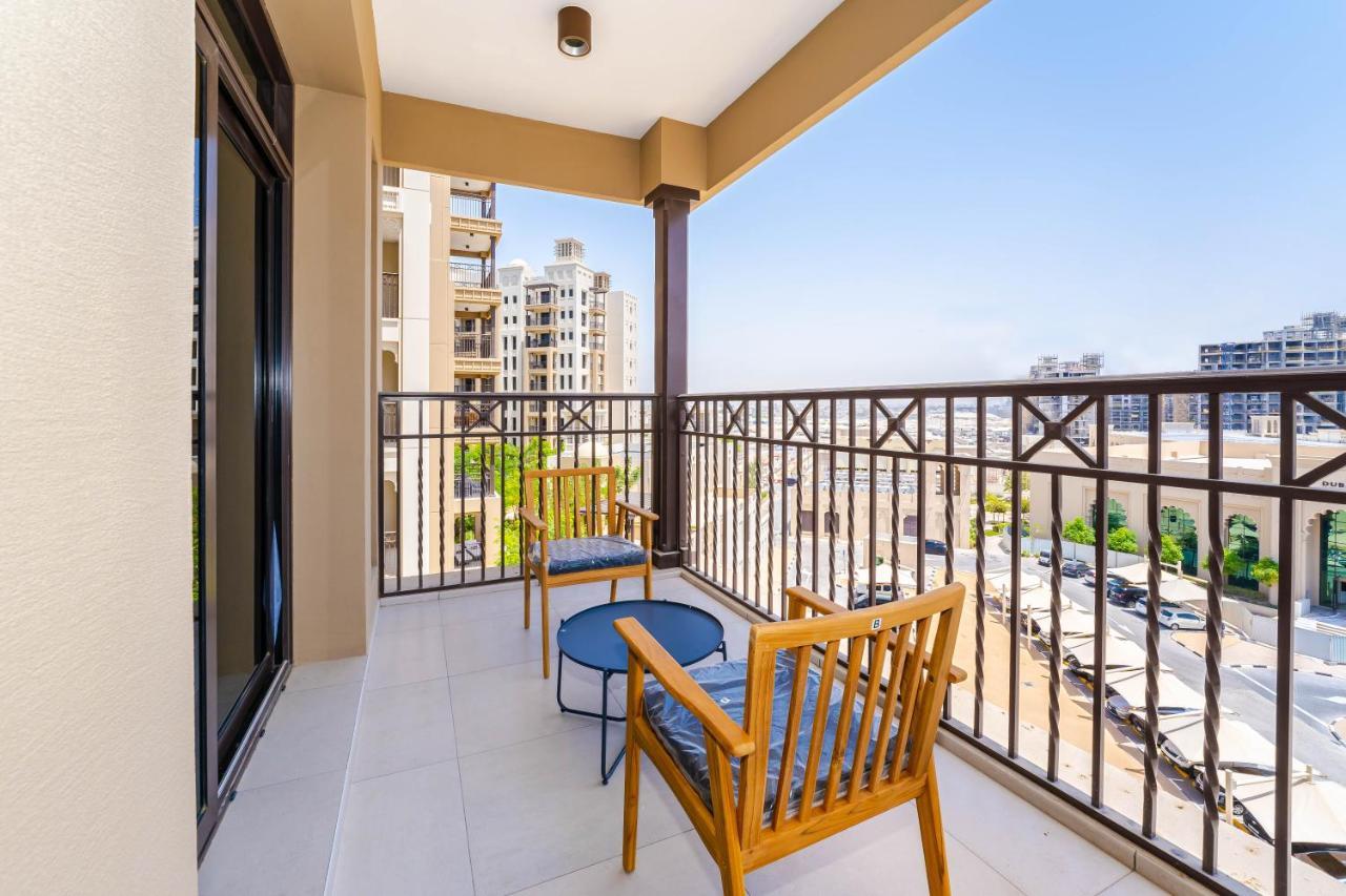 Charming Two Bedroom In Madinat Jumeirah Living Dubai