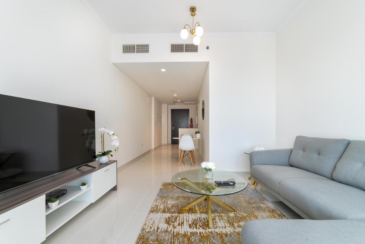 Daire Immaculate 1br At Carson C Dubai