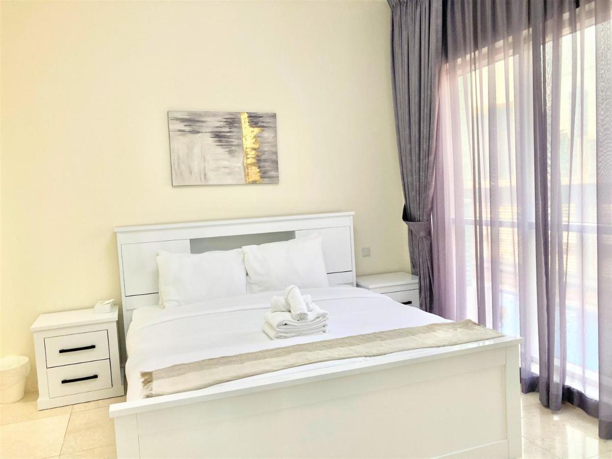 Apartment Gorgeous 1b With Balcony In Business Bay