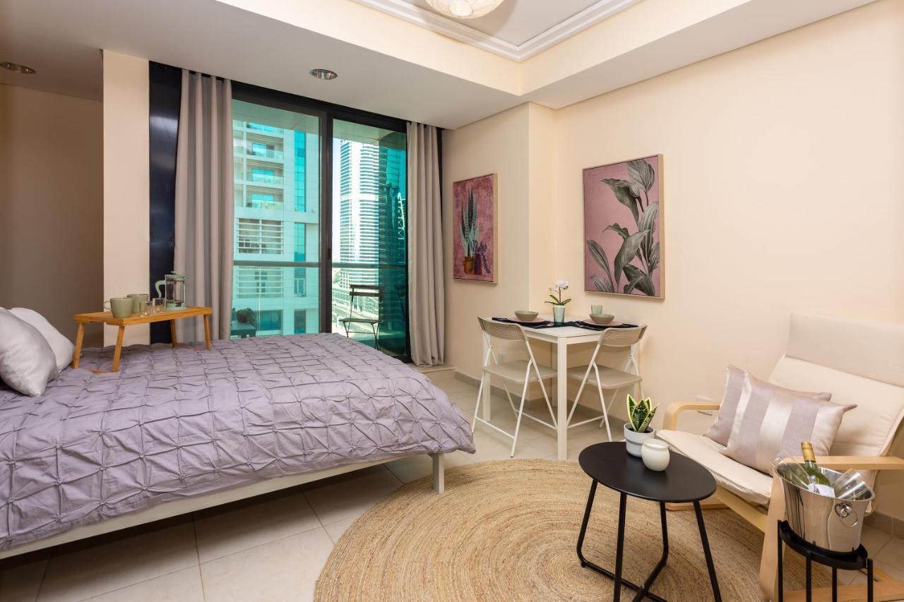 Goldcrest Views 2 Apartment. * Dubai
