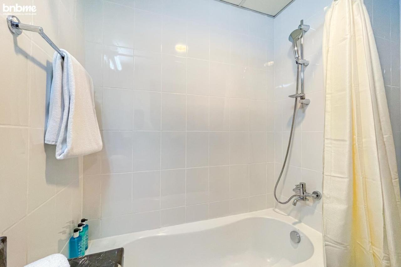 Apartment Bnbmehomes - Spacious Studio In Downtown Near Burj Khalifa - 1703 Dubai