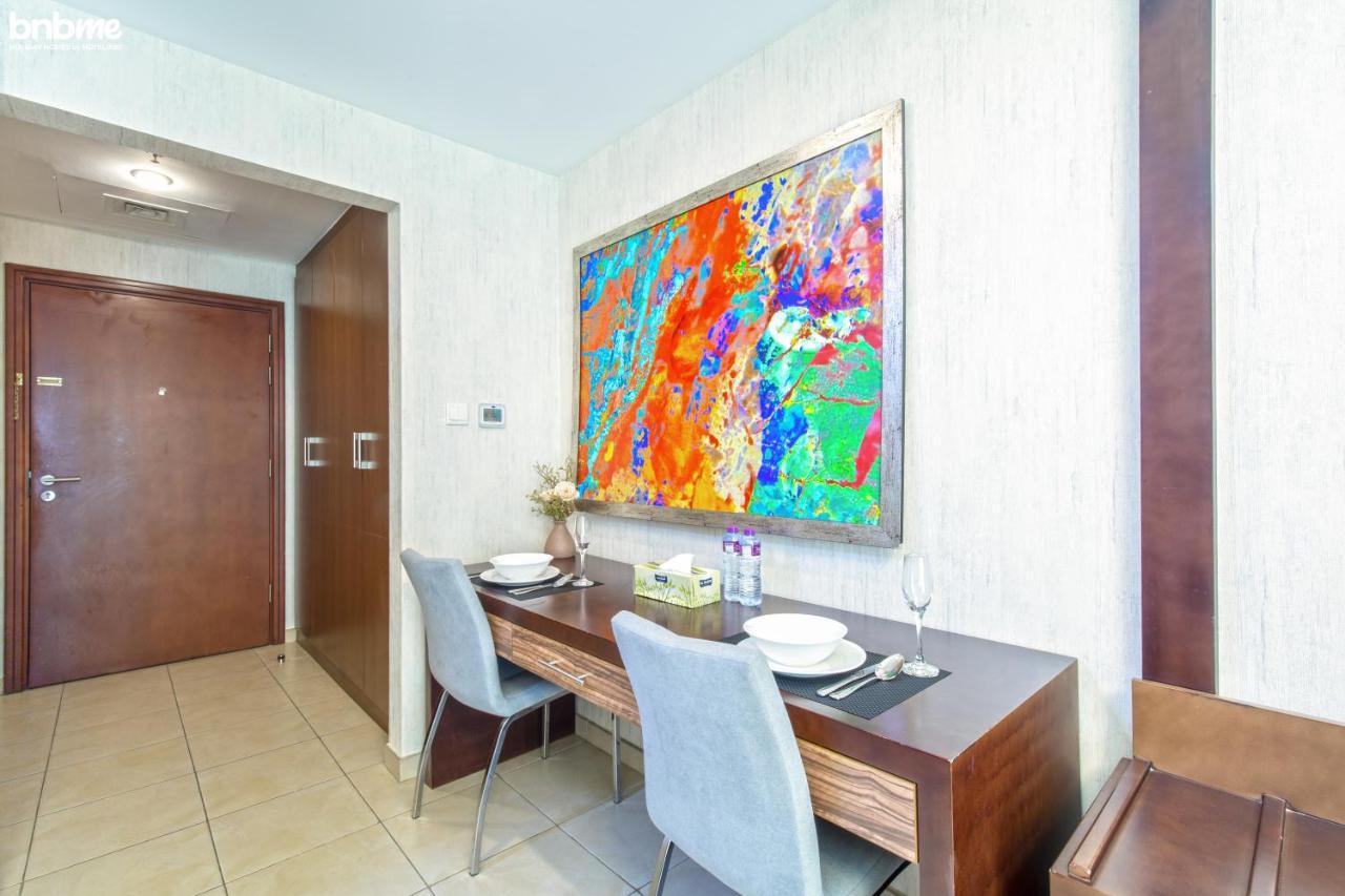 Apartment Bnbmehomes - Spacious Studio In Downtown Near Burj Khalifa - 1703 *