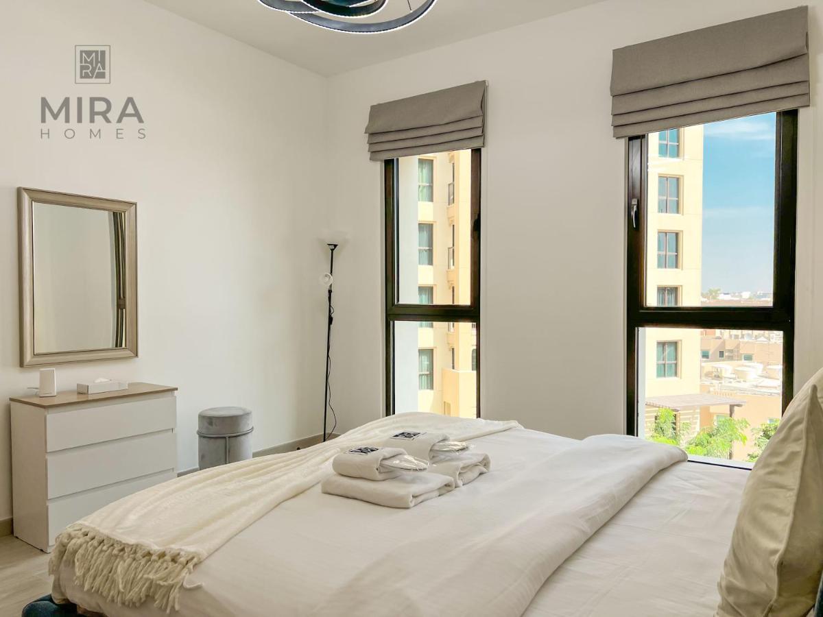 Mira Holiday Homes - Luxury 2 Bedroom With Burj Al Arab View In Mjl Apartment