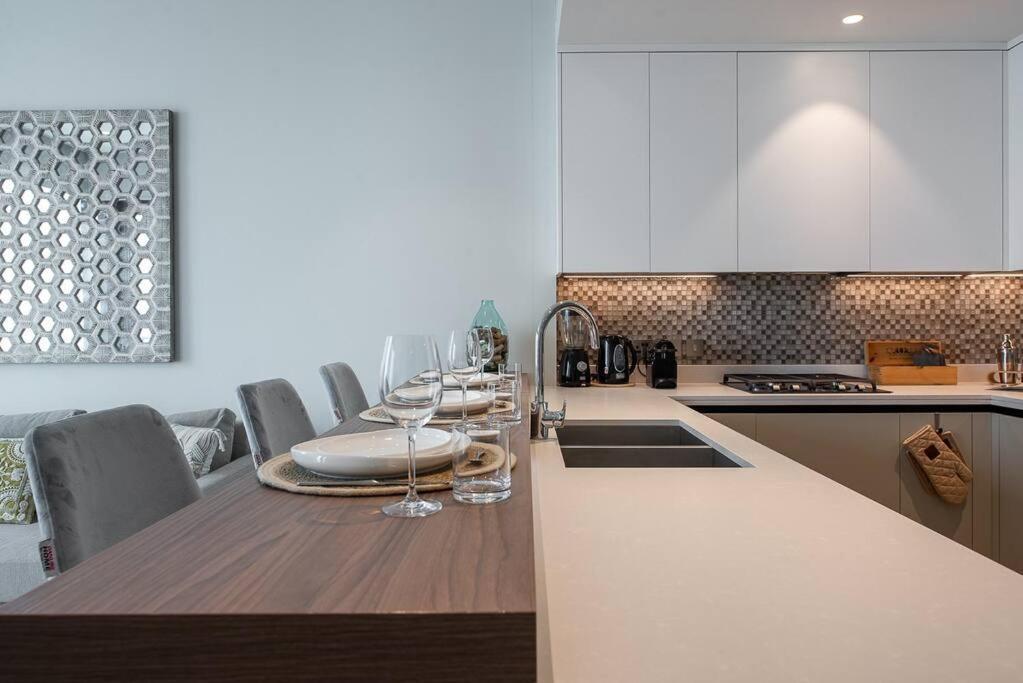 Apartment Luxury 38th Floor Marinaexpo Offer