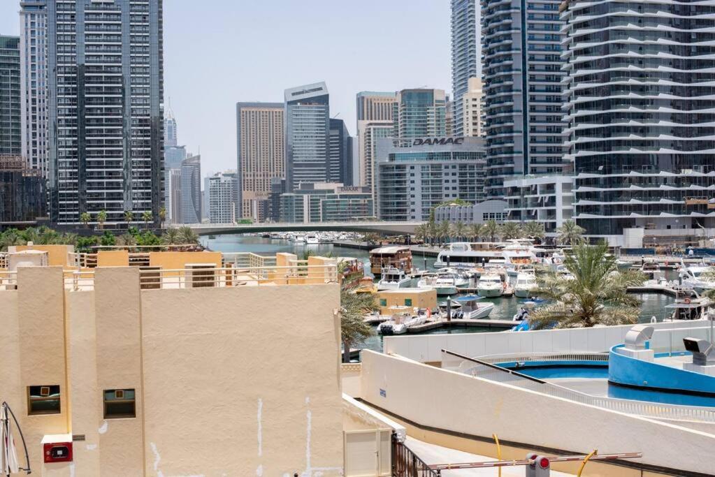 Classic With Marina View Dubai