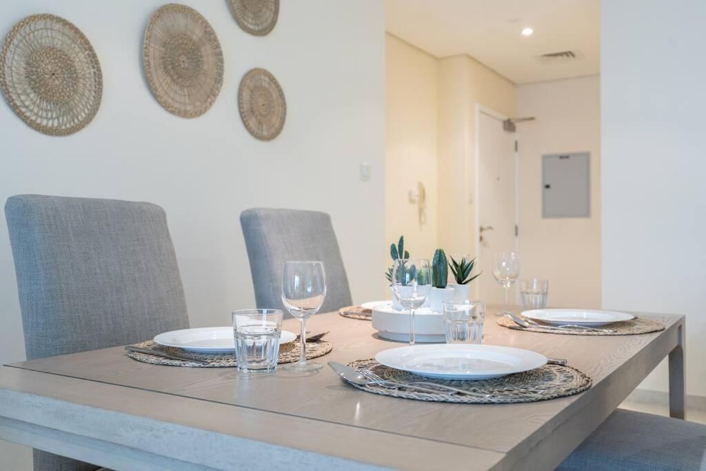Apartment Charming In Marina Dubai