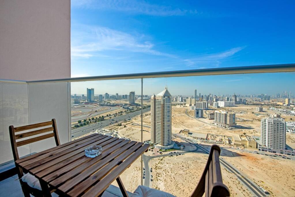 Breathtaking View Compact & Modern Spacious Apartment *