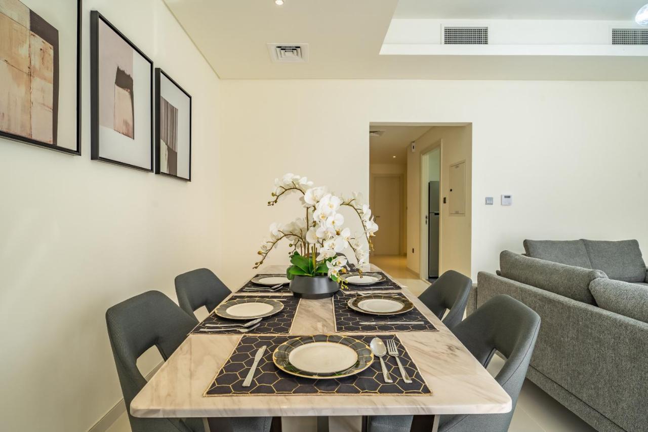 Primestay - Damac Hills 2 Aster * Dubai