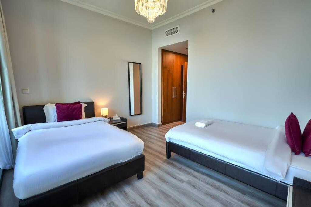 Apartment Magnificent Stunning 2 Bedroom With Burj Khalifa View Dubai