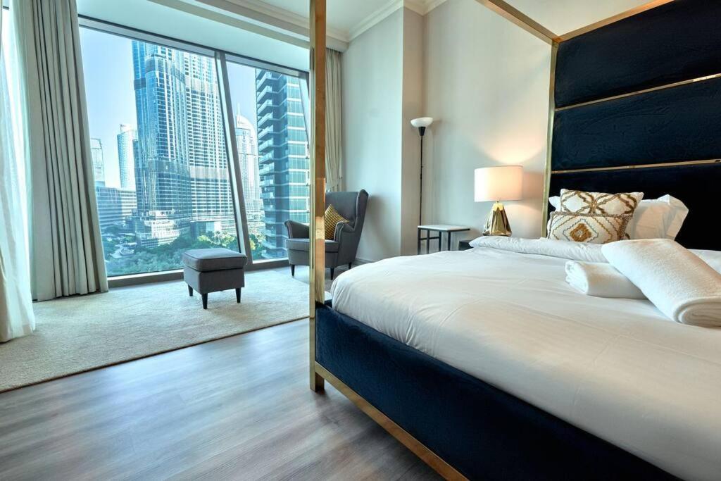 Magnificent Stunning 2 Bedroom With Burj Khalifa View Apartment Dubai