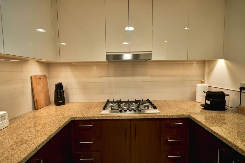 Apartment Magnificent Stunning 2 Bedroom With Burj Khalifa View Dubai