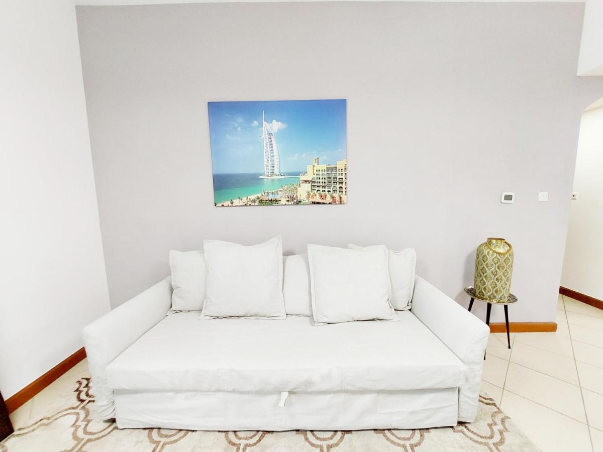 1 Bedroom Facing Pool, Close To Metro Station Apartment Dubai