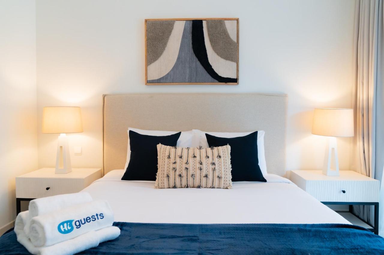 Higuests - Elegant With Terrace Minutes From Burj Khalifa Apartment