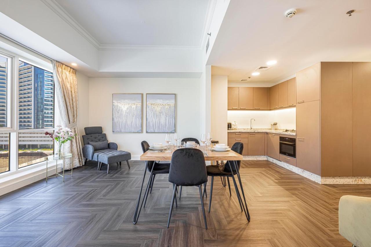 Daniels 1br Business Bay Partial Burj Khalifa View Daire Dubai
