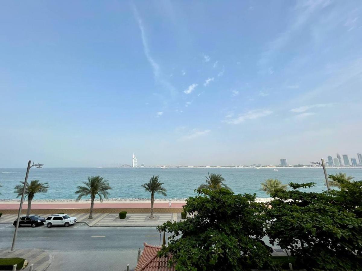 Signature Living Resort Apartments With Private Beach And Laguna Pool , Palm Jumeirah Apartment