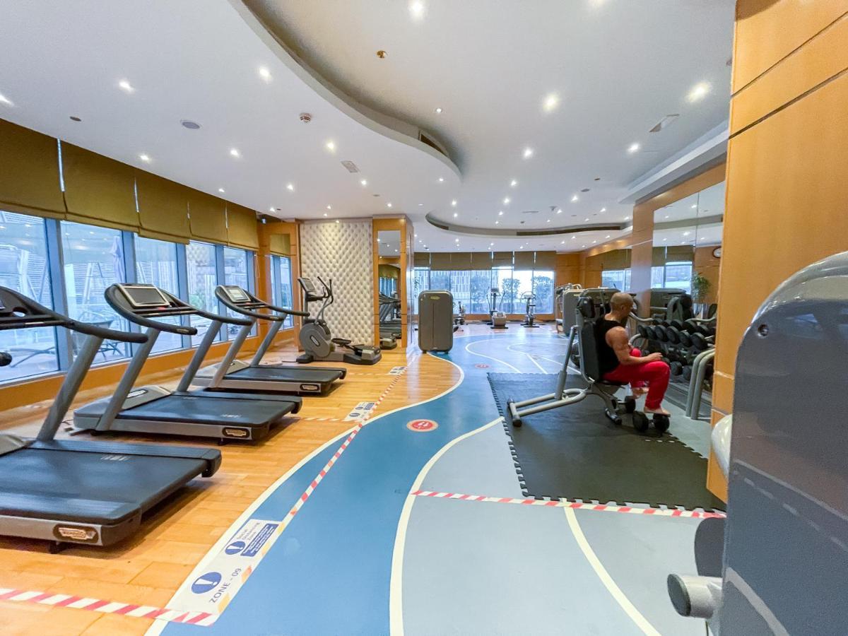 Dlx 21st Flr 3br Pool Gym Near Mall By Belvilla Holiday home