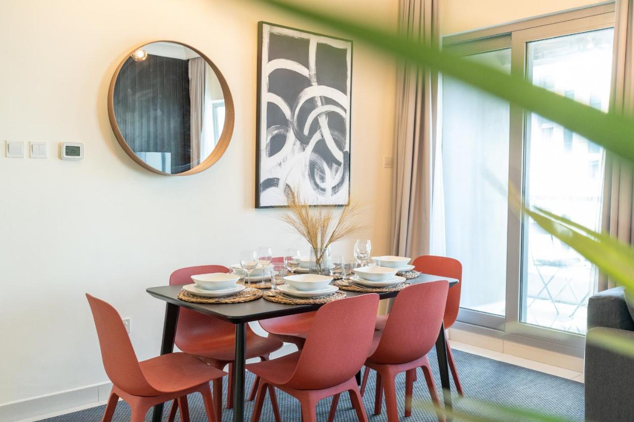Holiday home Dlx 21st Flr 3br Pool Gym Near Mall By Belvilla