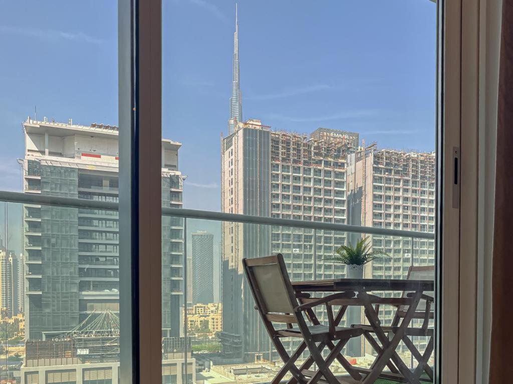 Brand New 1 Bdr In Business Bay With Burj-khalifa View *