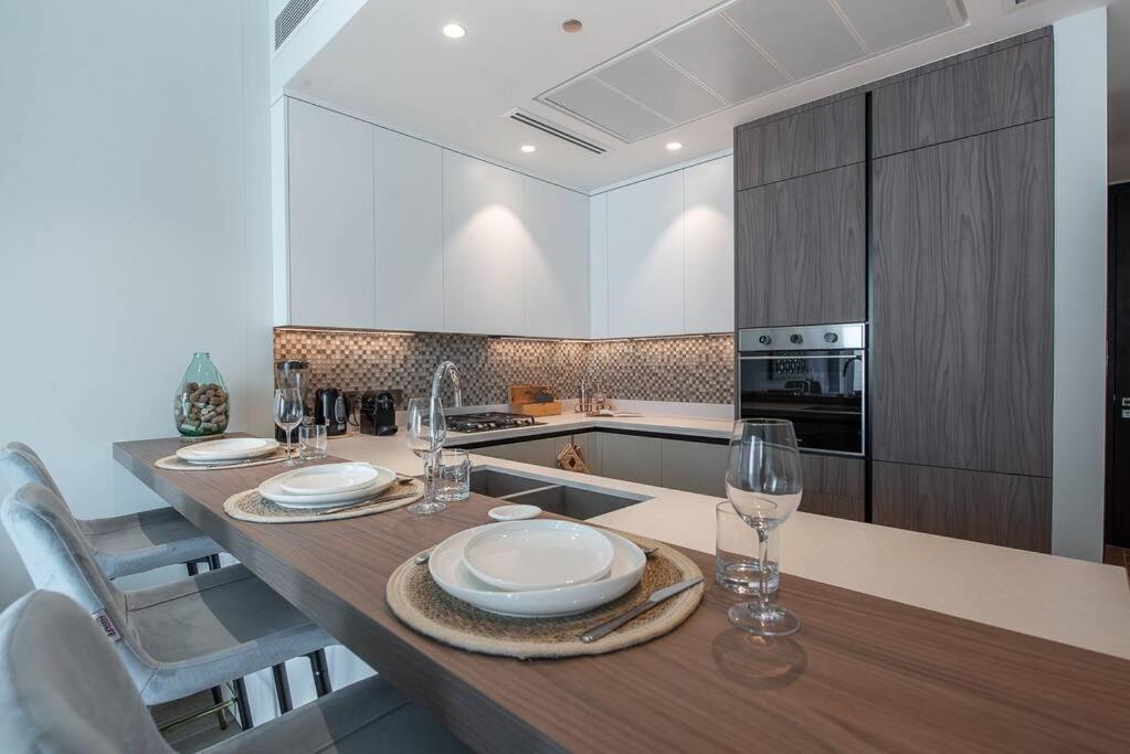 Luxury 38th Floor Marinaexpo Offer *