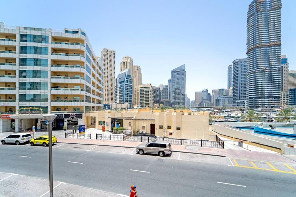 Classic With Marina View Dubai