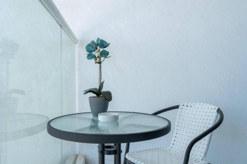 Apartment Modern Studio With Prime View Of Canal Dubai
