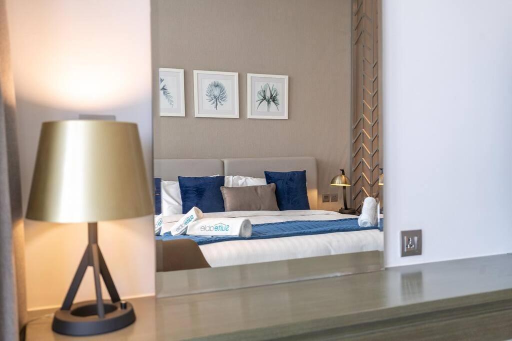 Apartment Modern Studio With Prime View Of Canal *
