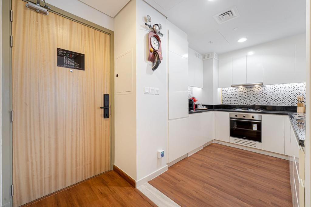 Paramount Midtown Luxury 2 Bedroom With Full Burj-khalifa View *