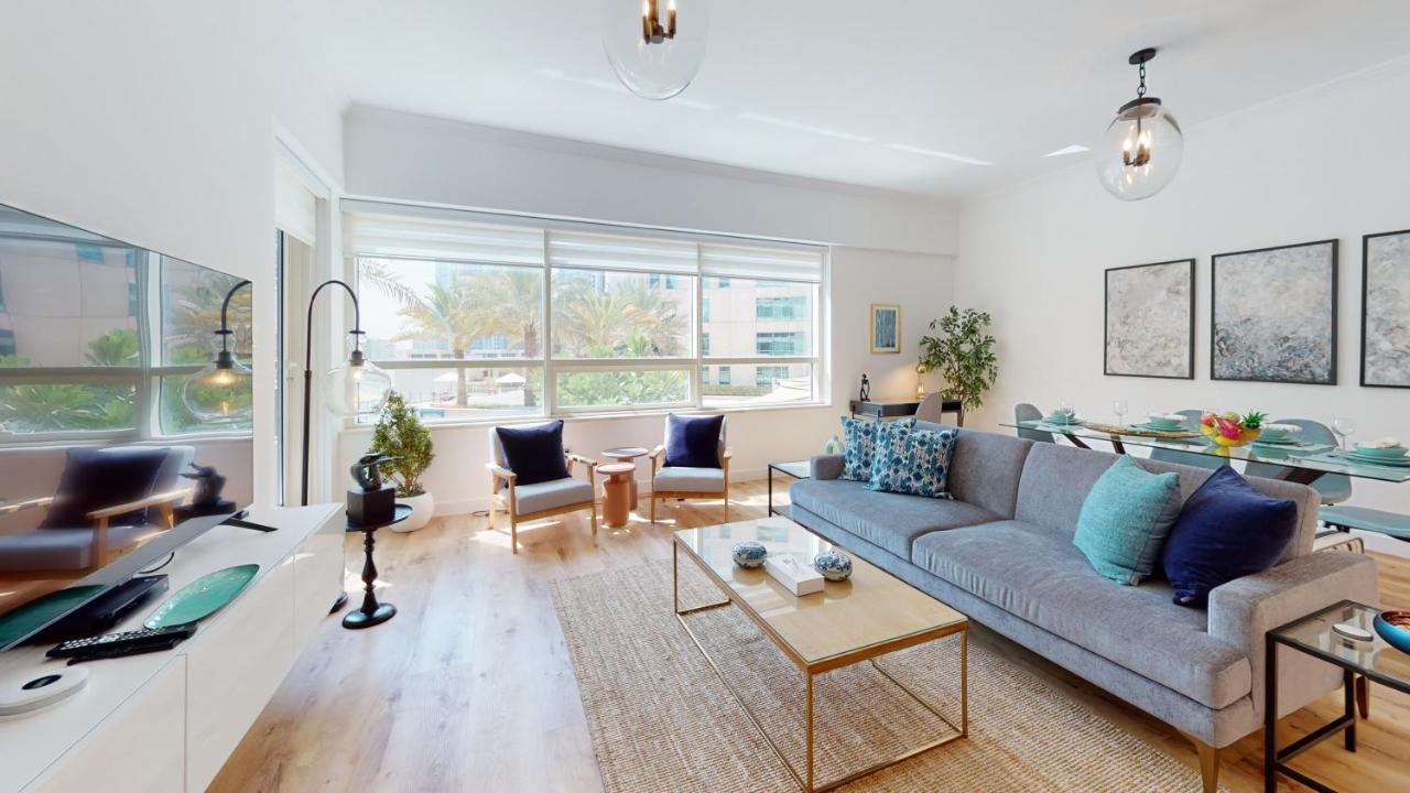 Apartment Trendy Bright With Marina, Pool And Ain Views Dubai