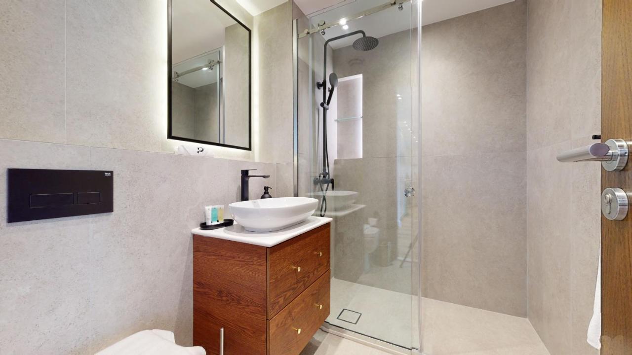 Trendy Bright With Marina, Pool And Ain Views Apartment Dubai