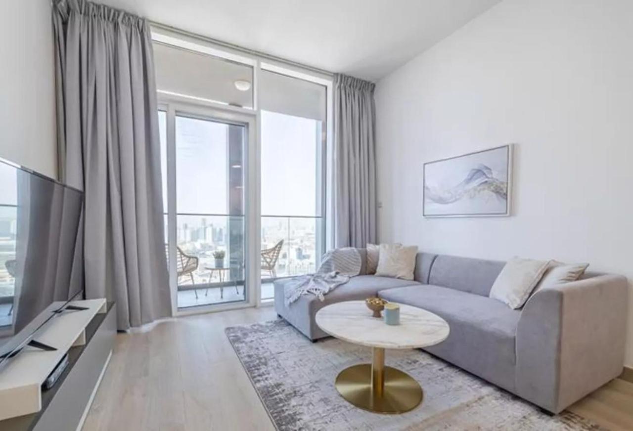 Oyo 849 116 Alcove Residence, Jvc - 1br *