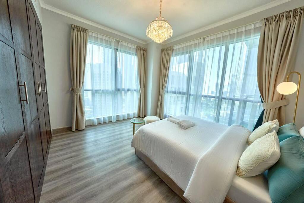 Apartment Magnificent Luxury 3br With Amazing Burj & Fountain View