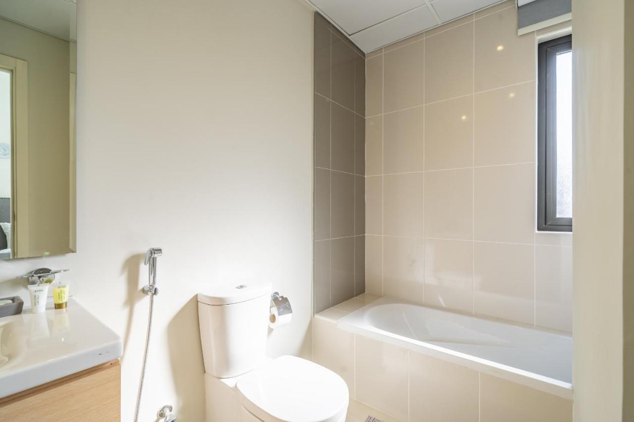 Primestay - Damac Hills 2 Aster * Dubai