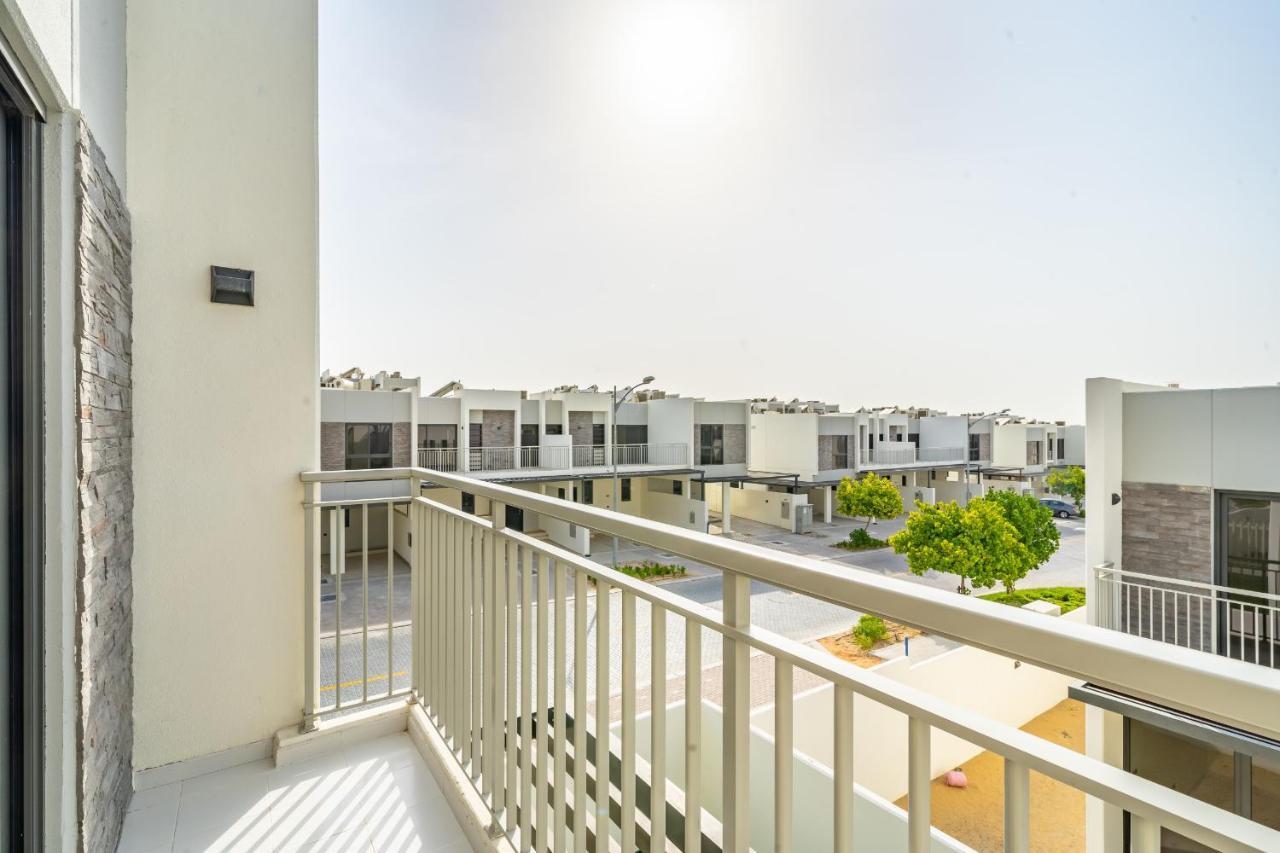 Primestay - Damac Hills 2 Aster Dubai