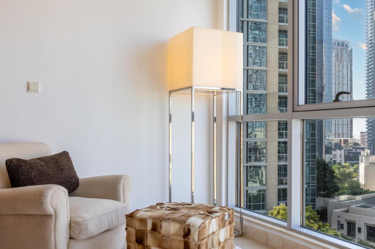 Daire Gorgeous 3-bed With Burj Khalifa & Dancing Fountain Views *