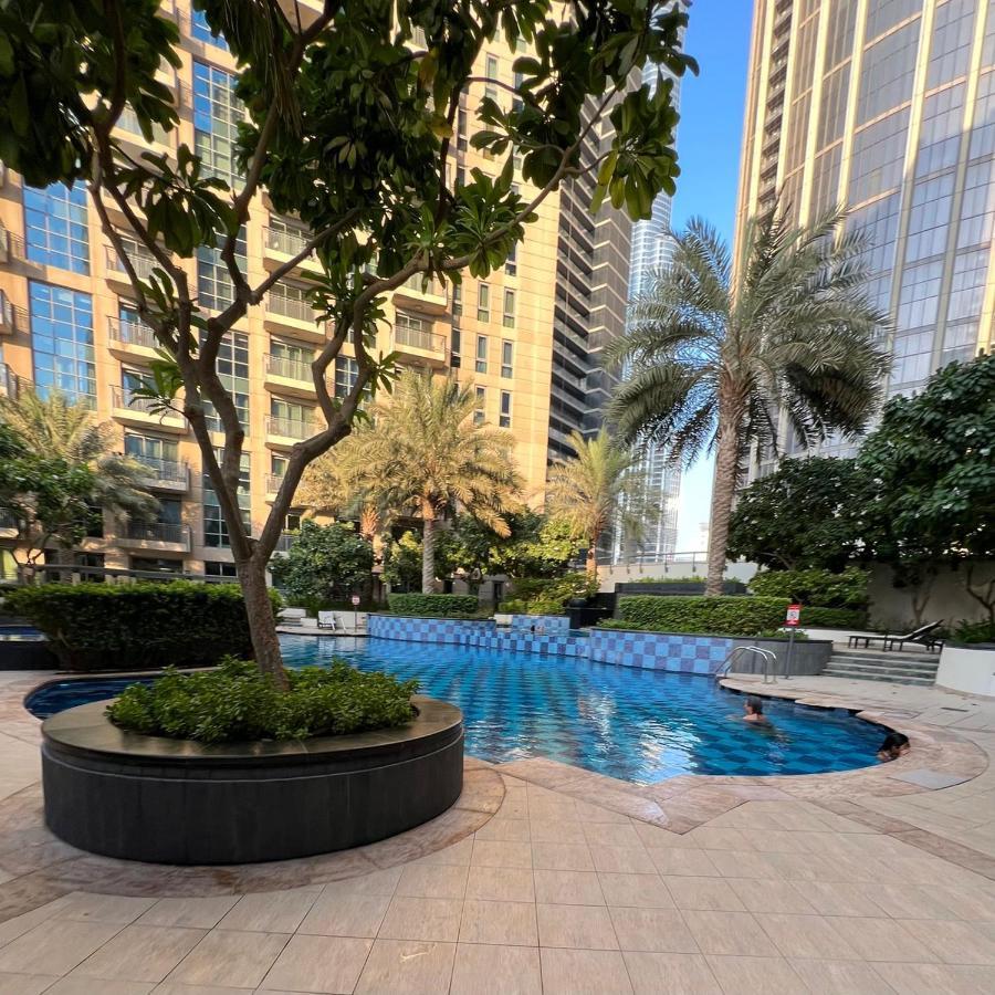 Apartment First Class 1br With Fountain View