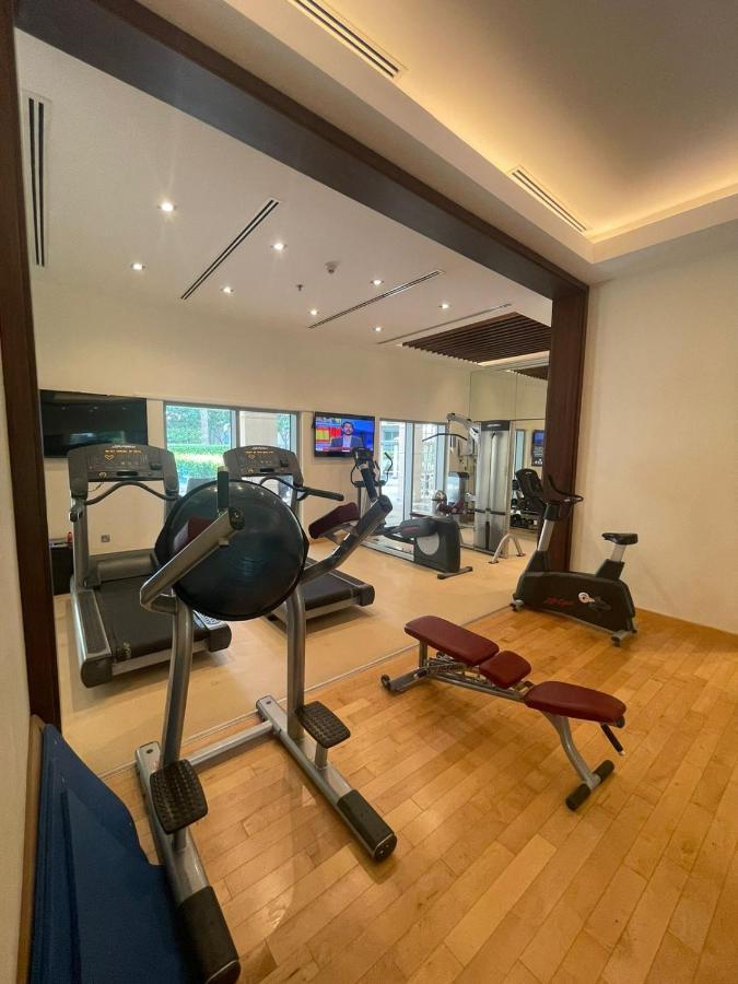 First Class 1br With Fountain View Dubai