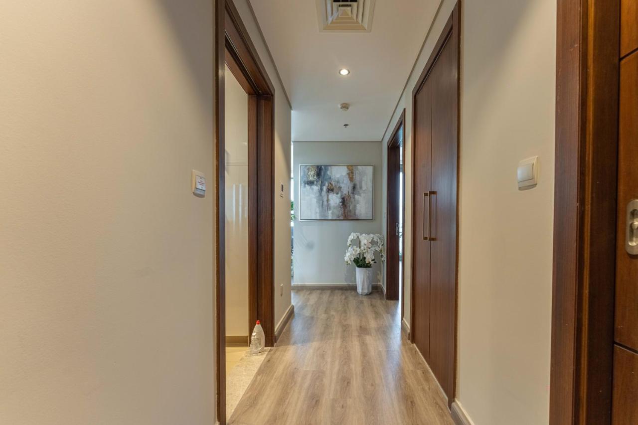 Apartment First Class 1br With Fountain View